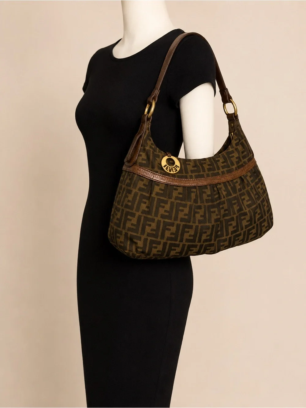 Fendi along me no